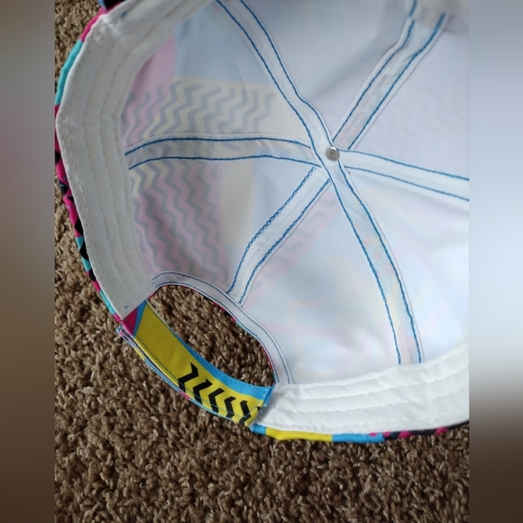 Retro Geometric Pattern Baseball Cap NWOT - Picture 8 of 10